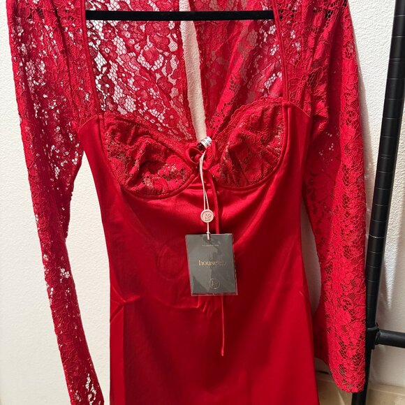 HOUSE of CB Red Long Sleeve Lace Mini Dress - Picture 5 of 6